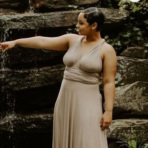 LULU’S taupe sz XL Tricks of the trades maxi dress